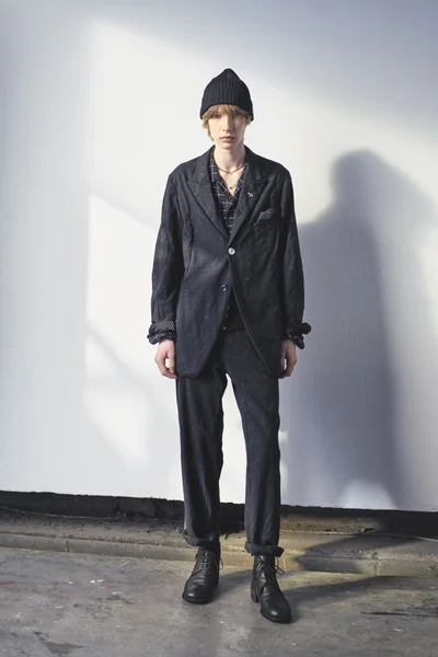 Look 18